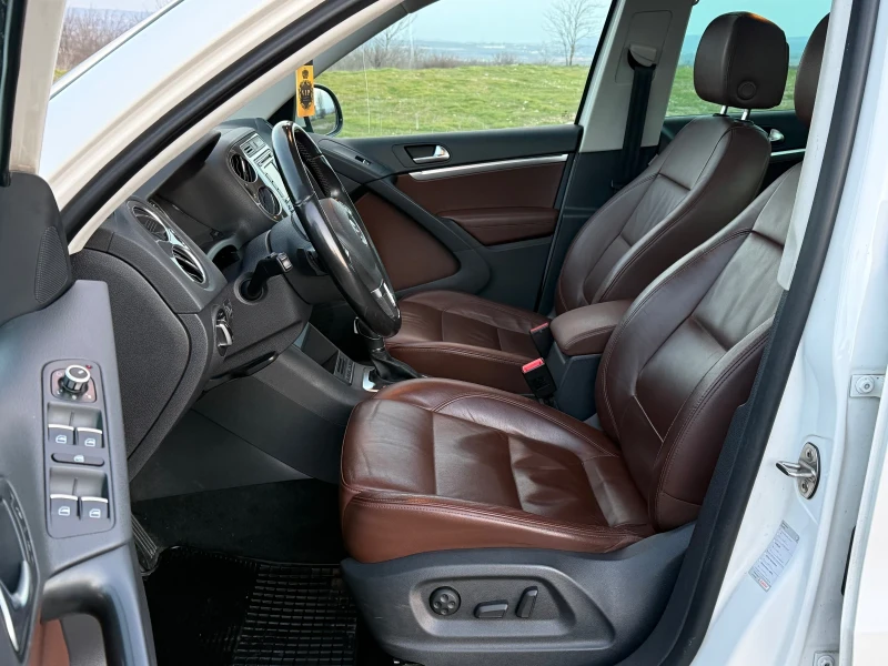 VW Tiguan 4x4 DSG Panorama, снимка 10 - Автомобили и джипове - 53108000