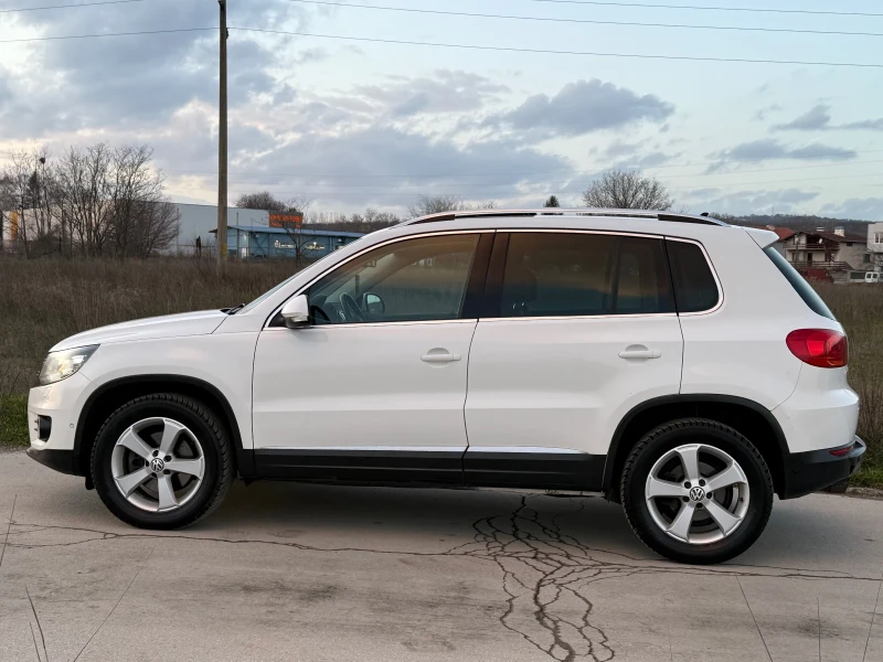 VW Tiguan 4x4 DSG Panorama, снимка 8 - Автомобили и джипове - 53014024