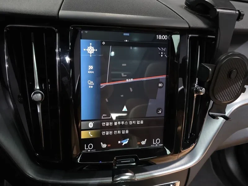 Volvo XC60 2Nd Generation D5 Momentum, снимка 14 - Автомобили и джипове - 55090029