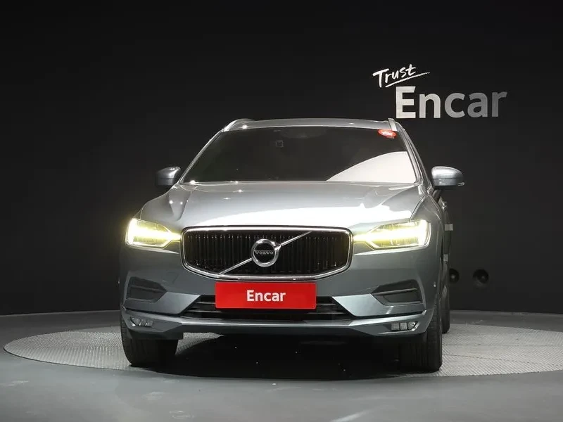 Volvo XC60 2Nd Generation D5 Momentum, снимка 3 - Автомобили и джипове - 55090029