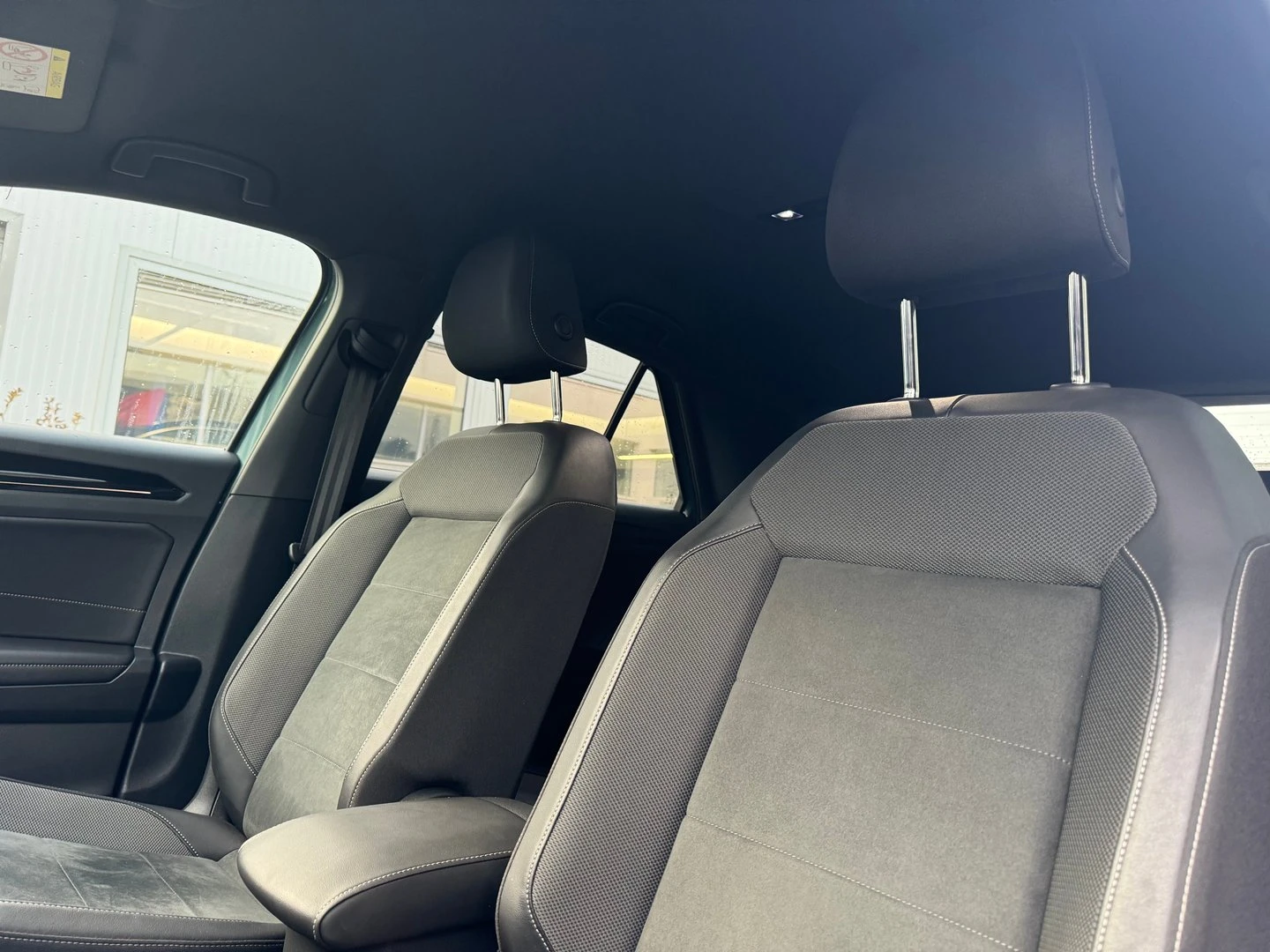 VW T-Roc VW T- Roc Style 1.5 TSI OPF DSG - изображение 6