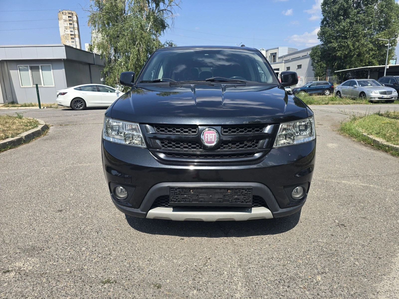 Fiat Freemont 2.0D/140КС/MULTIJET/7 МЕСТЕН/КОЖА/DVD-TV  - изображение 2