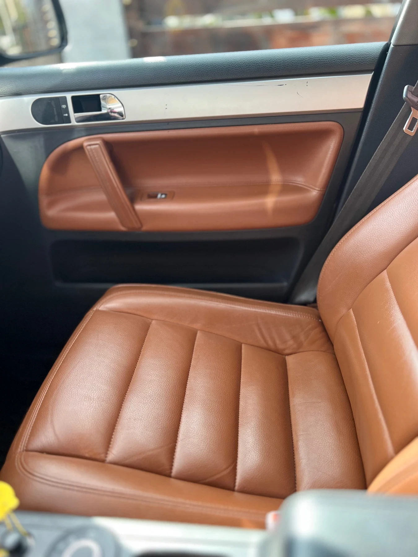 VW Touareg 3.2 V6 241!!!, снимка 12 - Автомобили и джипове - 54073806