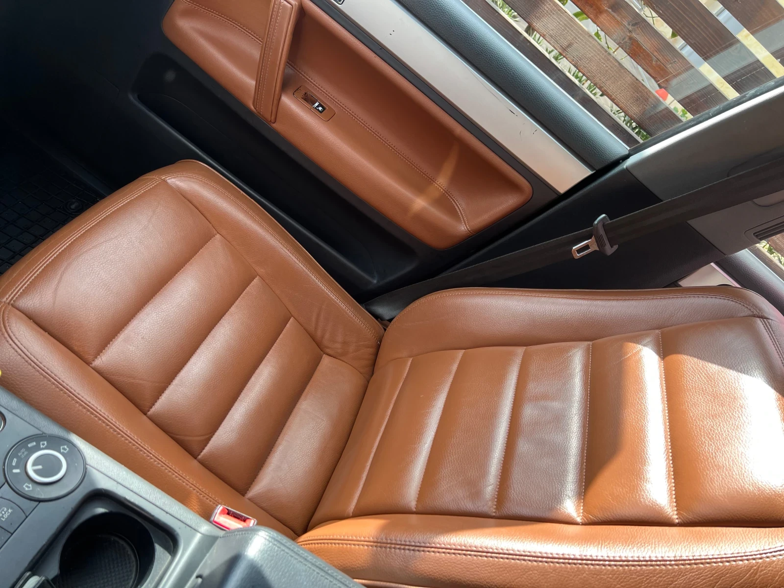 VW Touareg 3.2 V6 241!!!, снимка 13 - Автомобили и джипове - 54073806