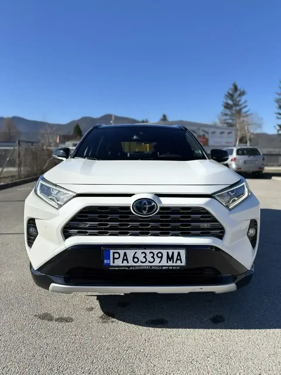 Toyota Rav4 4x4 Hybrid - изображение 2