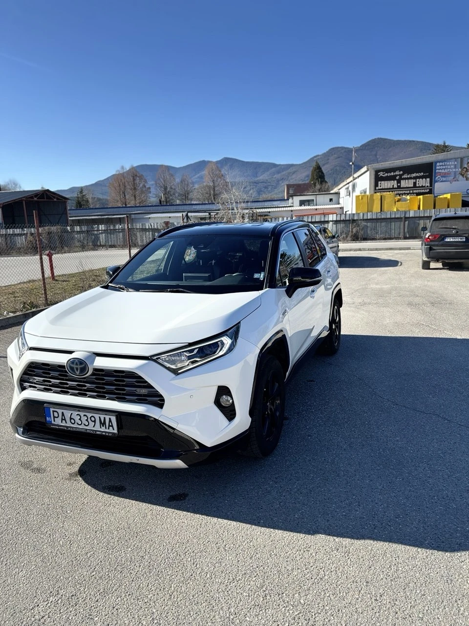 Toyota Rav4 4x4 Hybrid - изображение 6