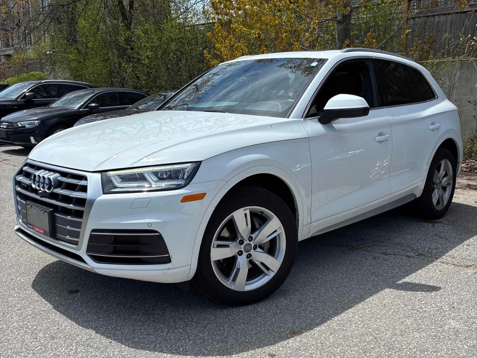 Audi Q5 TECHNIK * ПОДГРЕВ * ПАНОРАМА * 360 * CARFAX, снимка 2 - Автомобили и джипове - 54654792