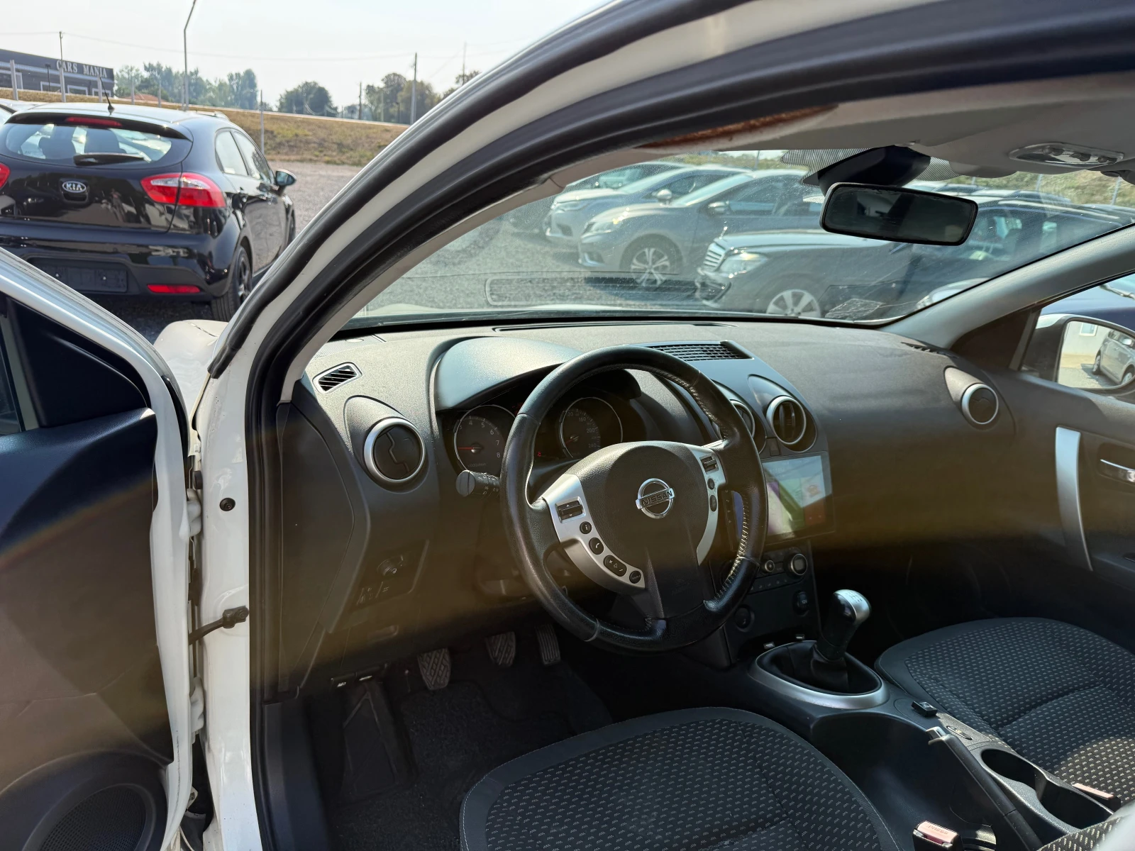 Nissan Qashqai 1.6 I EVRO 4, снимка 10 - Автомобили и джипове - 55799767