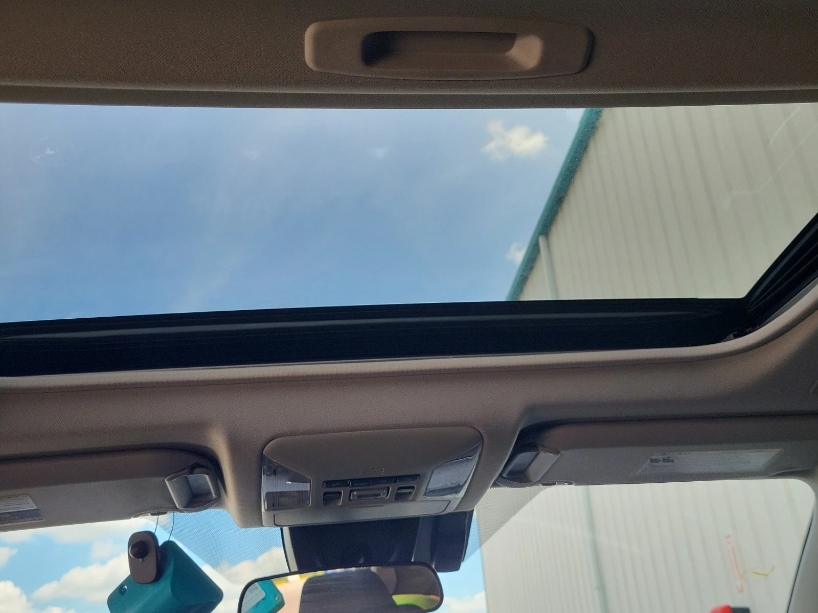 Toyota Rav4 Awd Xle / АВТОКРЕДИТ, снимка 15 - Автомобили и джипове - 56011537