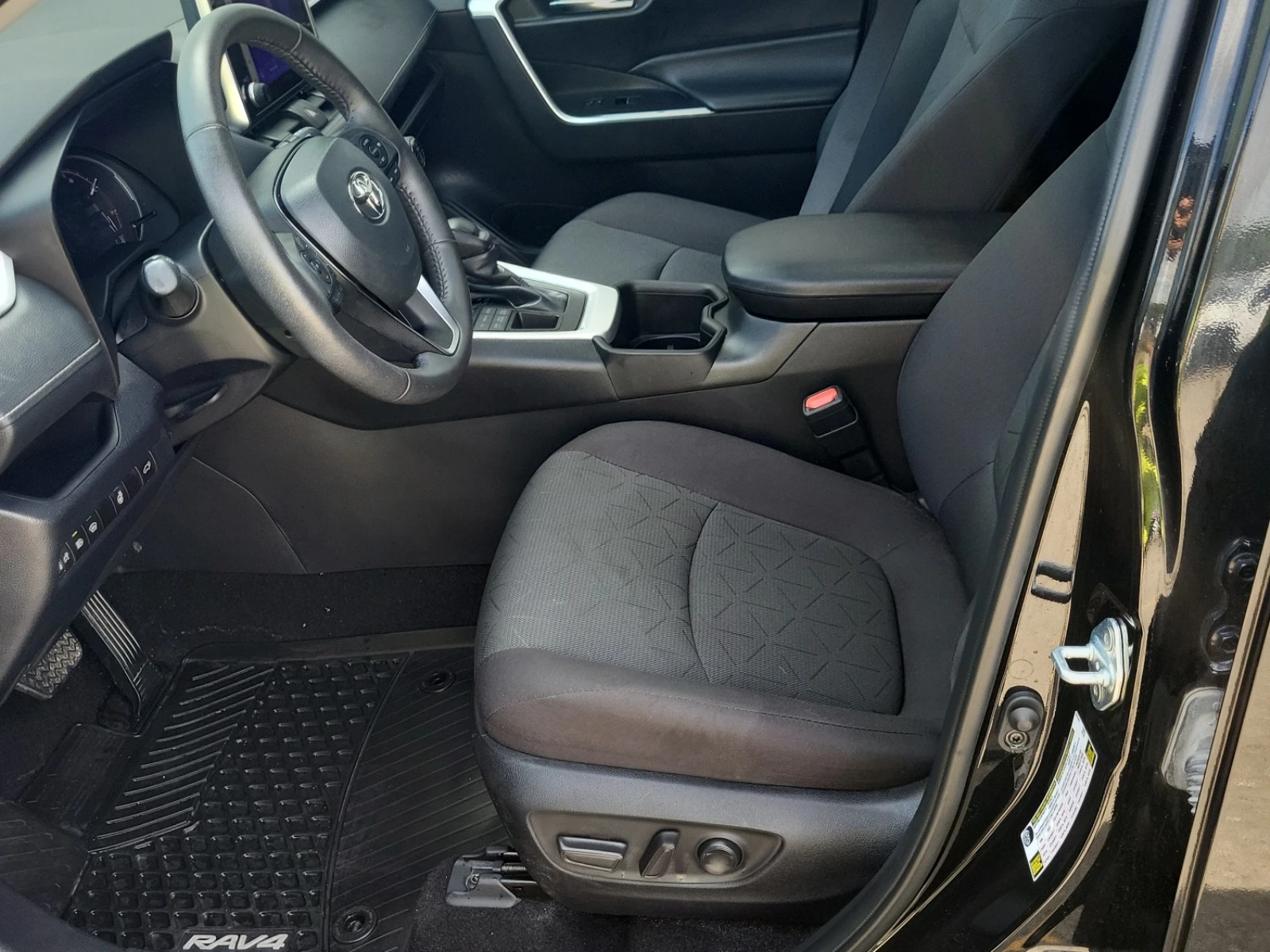 Toyota Rav4 Awd Xle / АВТОКРЕДИТ, снимка 9 - Автомобили и джипове - 56011537