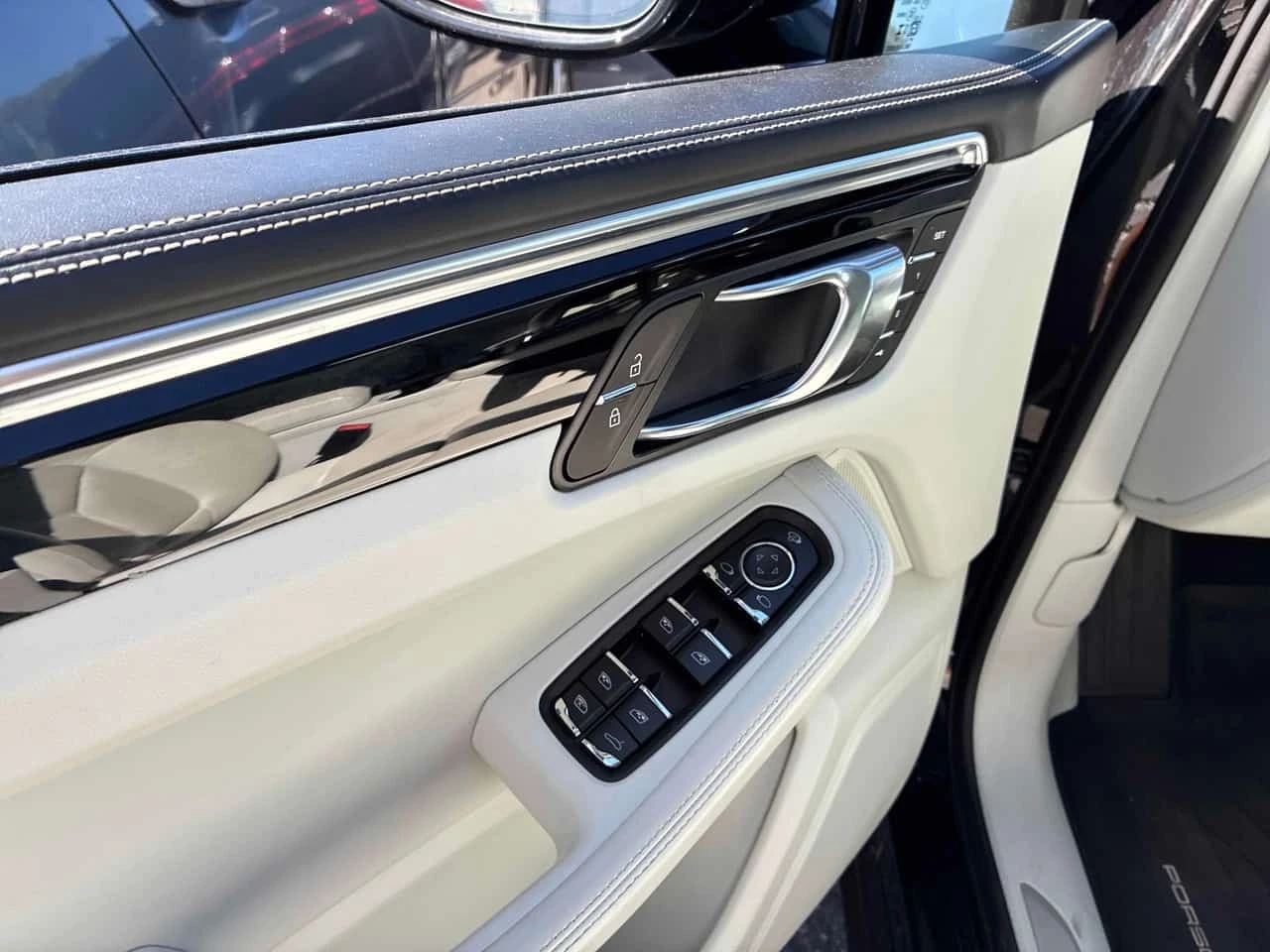Porsche Macan * S * CARFAX * АВТОКРЕДИТ* , снимка 12 - Автомобили и джипове - 56178129