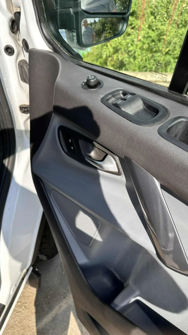 Ford Transit Custom, снимка 14 - Бусове и автобуси - 50886307