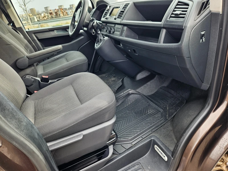 VW Caravelle Лонг изпълнения 4x4, снимка 11 - Бусове и автобуси - 52590818