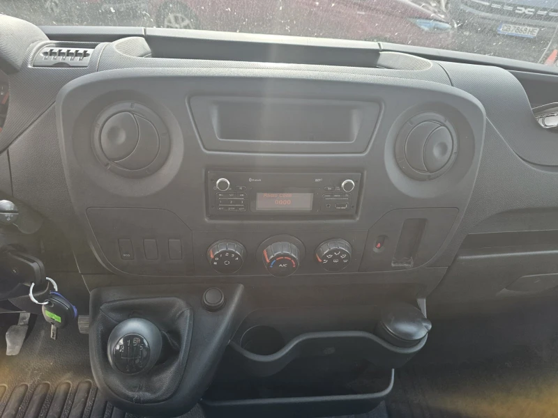 Renault Master 2.2 dCi 110 , снимка 9 - Бусове и автобуси - 52636933