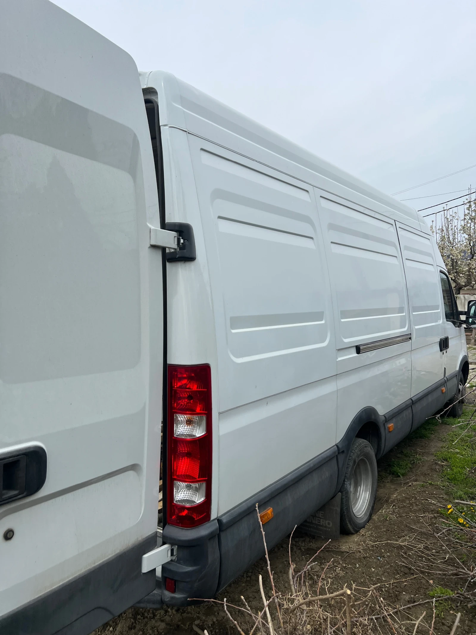 Iveco 35c15  - изображение 7