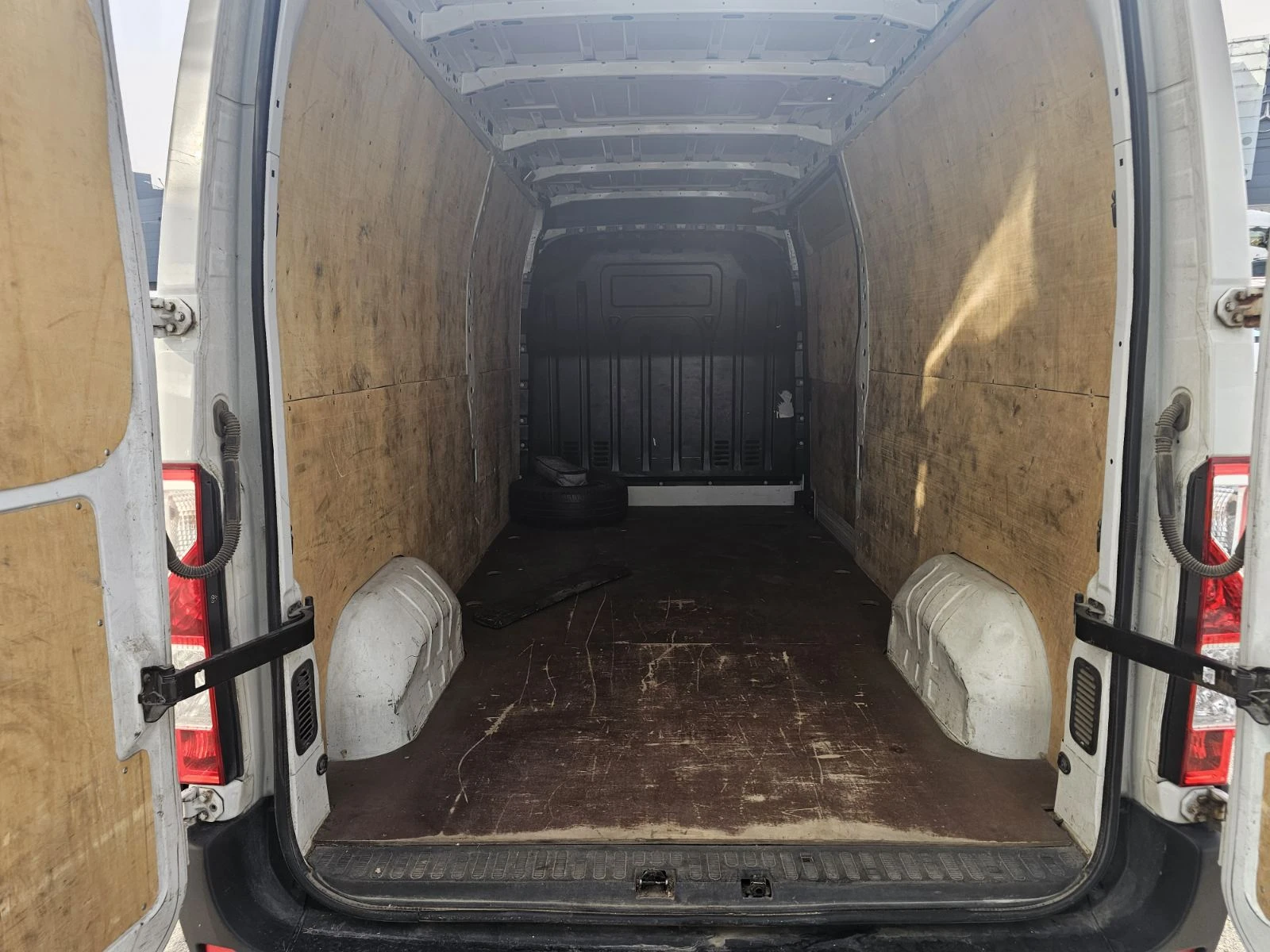 Renault Master 2.2 dCi 110  - изображение 10