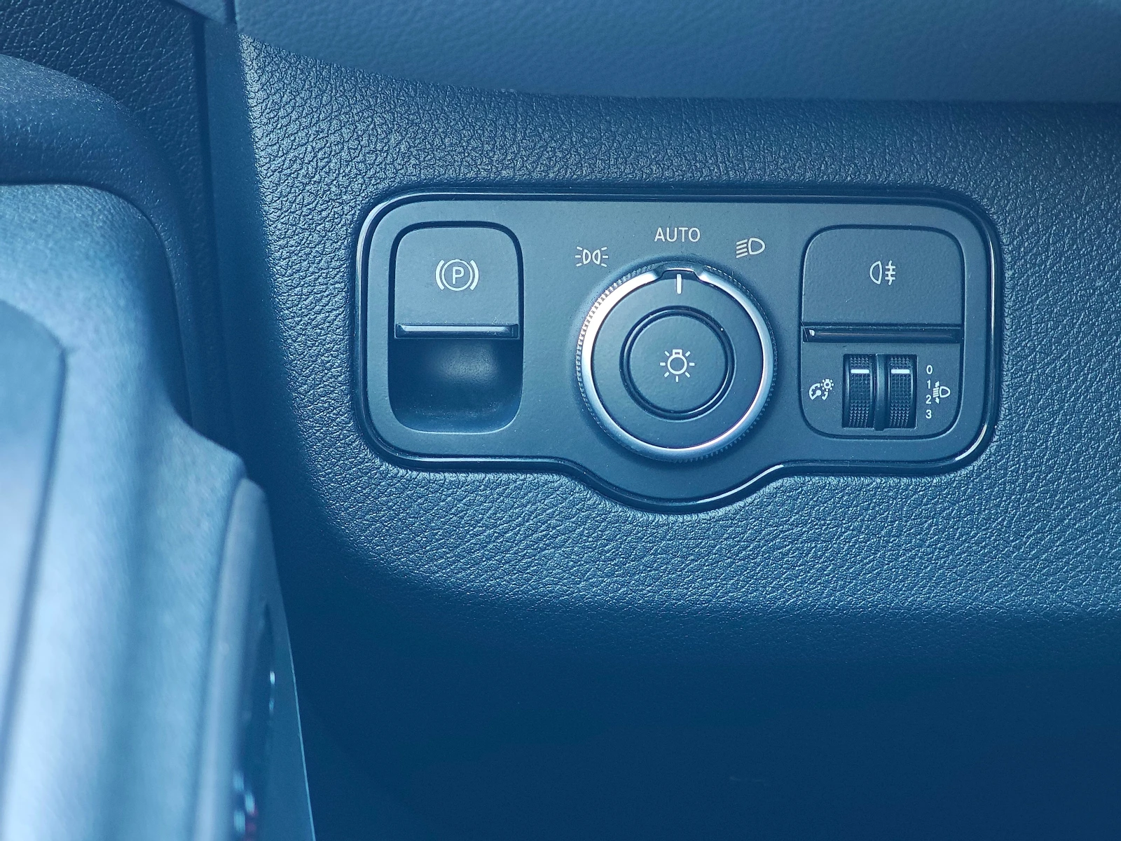 Mercedes-Benz Sprinter 55KW Electric Camera Clima, снимка 13 - Бусове и автобуси - 54593628