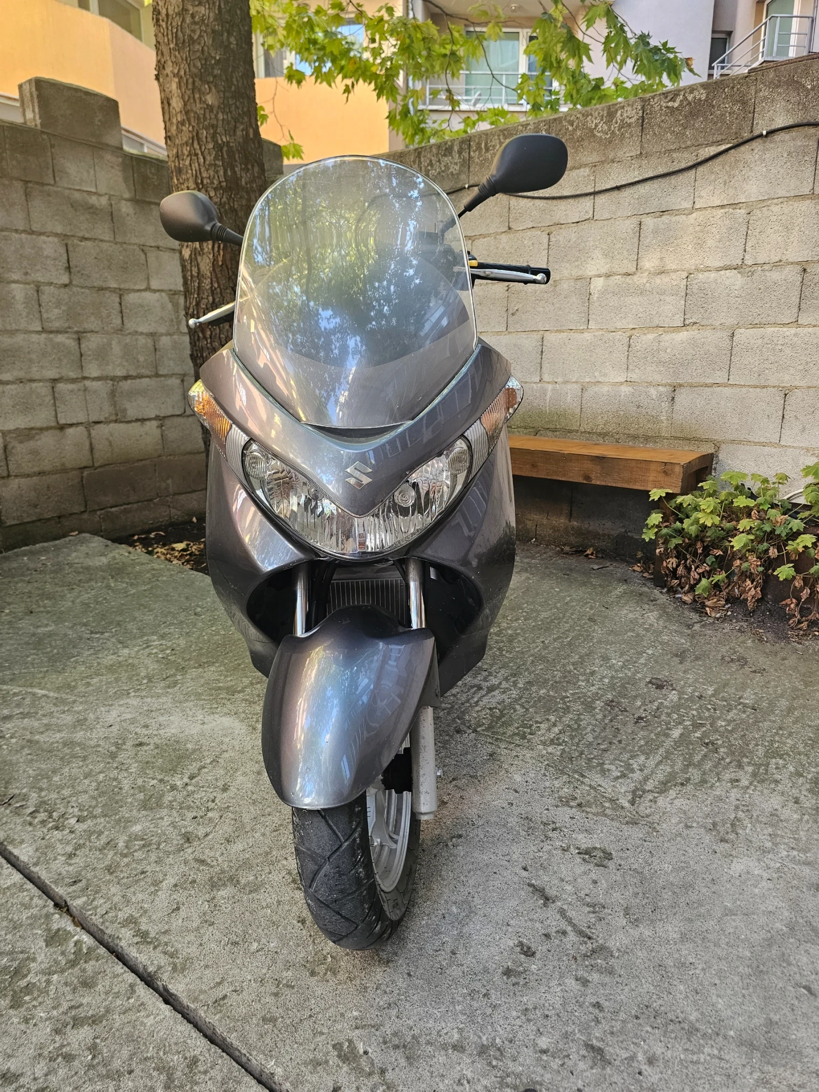 Suzuki Burgman 200 - изображение 2