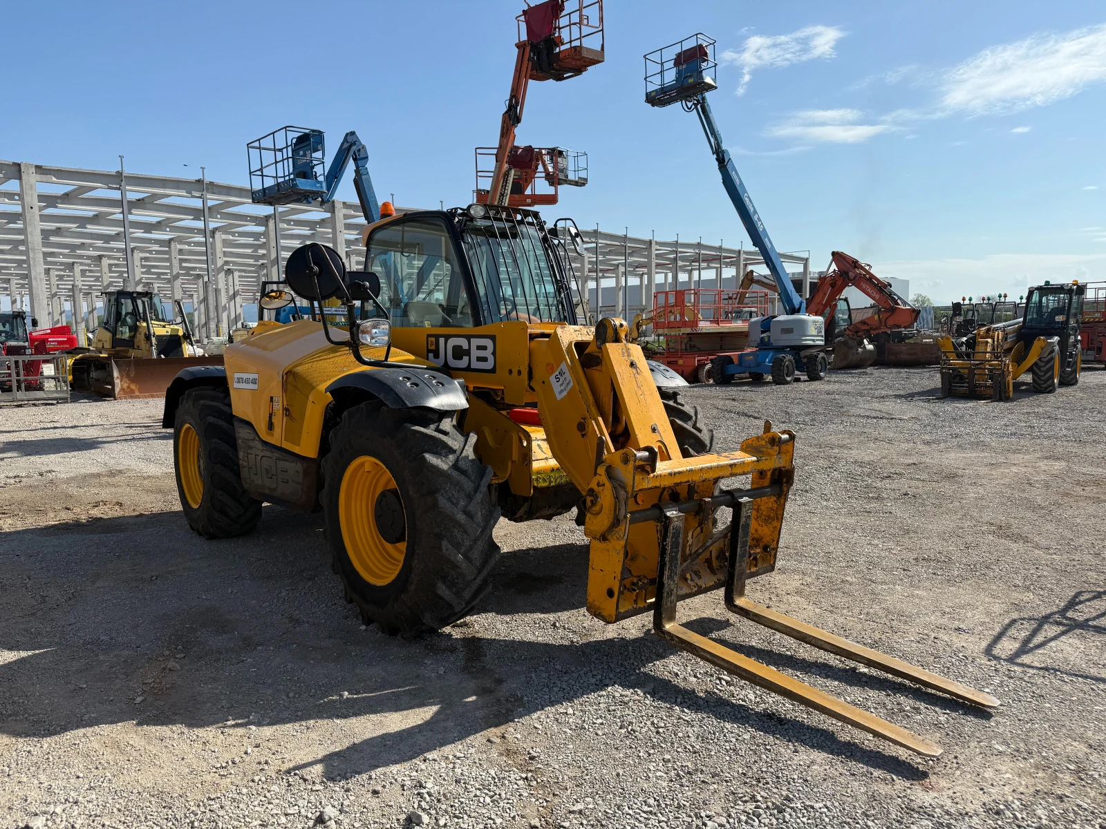 Телескопични товарачи JCB 531-70 - изображение 4