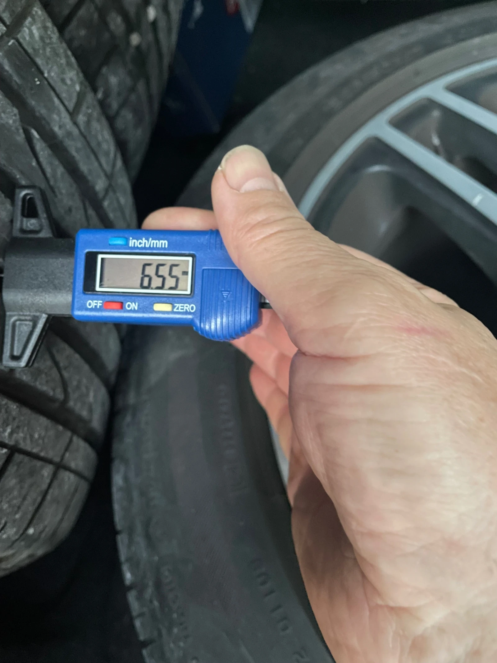 ���� 255/40R18 | Mobile.bg � ����������� 4