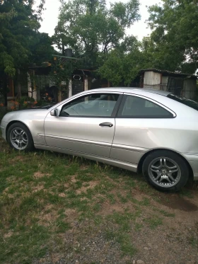 Mercedes-Benz C 220, снимка 13