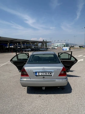 Mercedes-Benz C 220, снимка 7