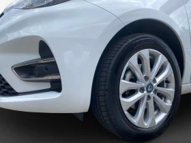 Обява за продажба на Renault Zoe 52kWh_Камера_Пред/Зад.пактр_SoH 97%_Безж.зар ~29 490 лв. - изображение 3