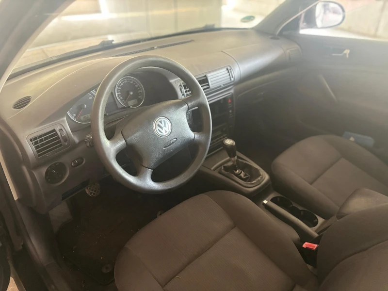 VW Passat, снимка 8 - Автомобили и джипове - 47283572