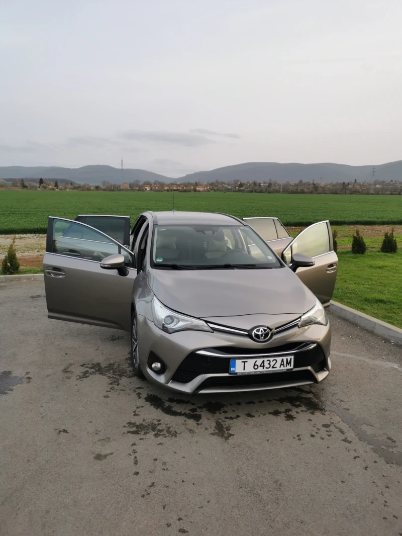 Toyota Avensis, снимка 9 - Автомобили и джипове - 47470611