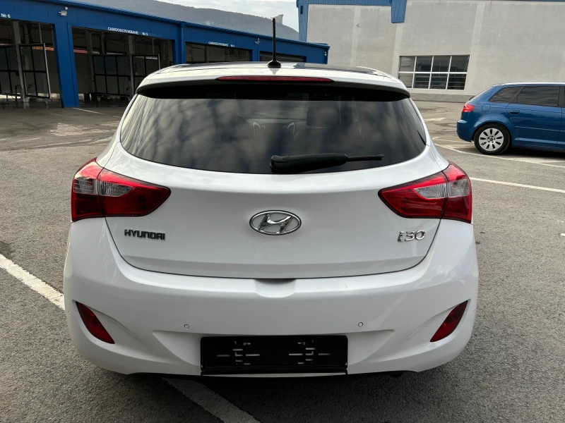 Hyundai I30 1.6i SWISS, снимка 4 - Автомобили и джипове - 48118041