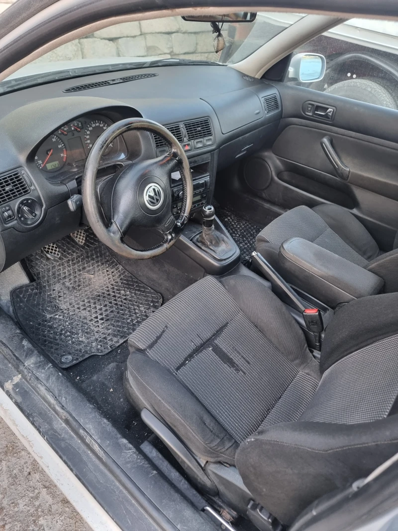 VW Golf, снимка 3 - Автомобили и джипове - 48449235