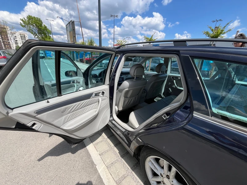 Mercedes-Benz C 320 4 matic, снимка 4 - Автомобили и джипове - 52502457