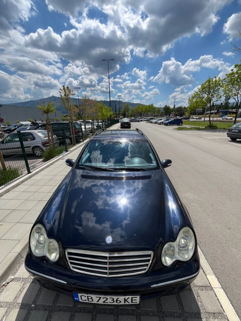 Mercedes-Benz C 320 4 matic, снимка 3 - Автомобили и джипове - 52502457