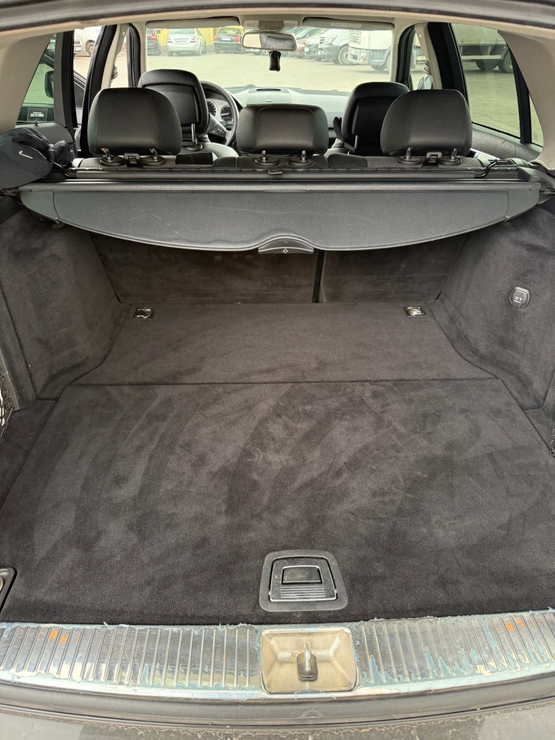 Mercedes-Benz C 200, снимка 12 - Автомобили и джипове - 52477890