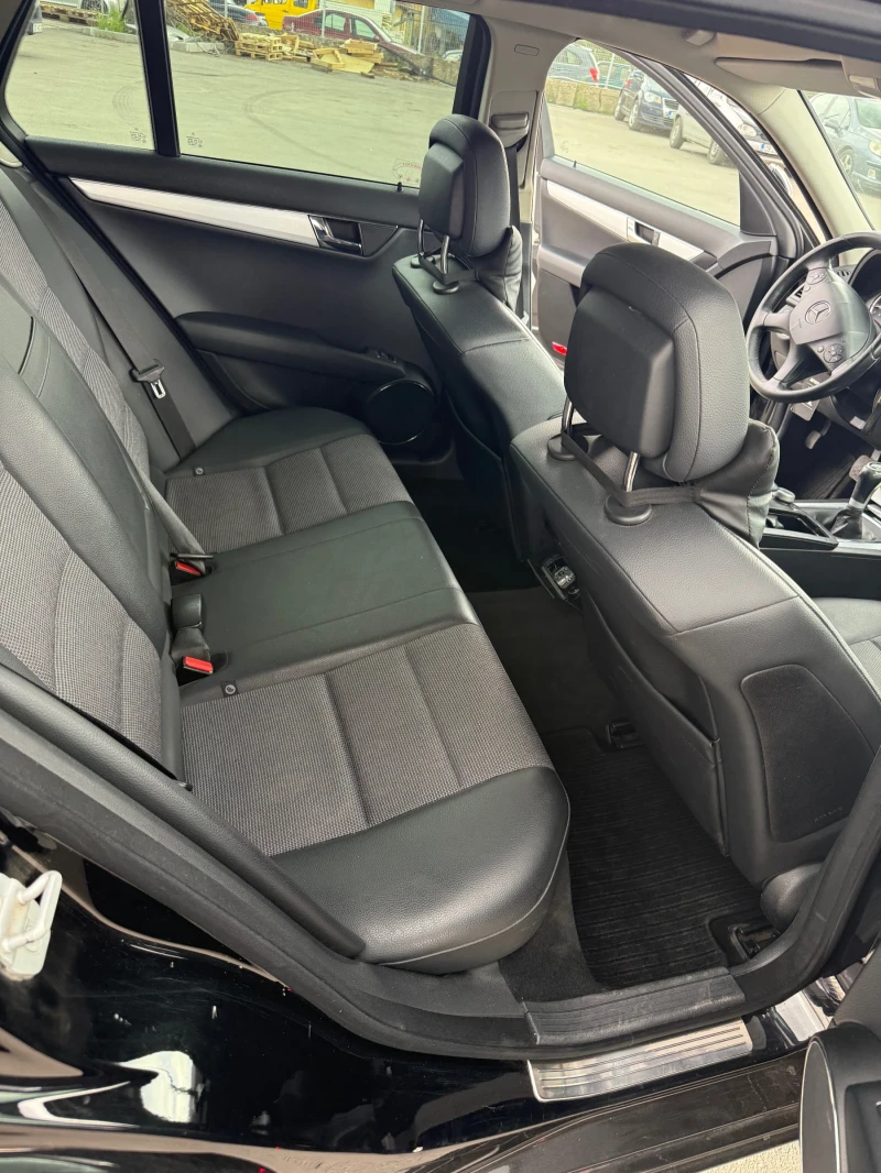 Mercedes-Benz C 200, снимка 7 - Автомобили и джипове - 52477890