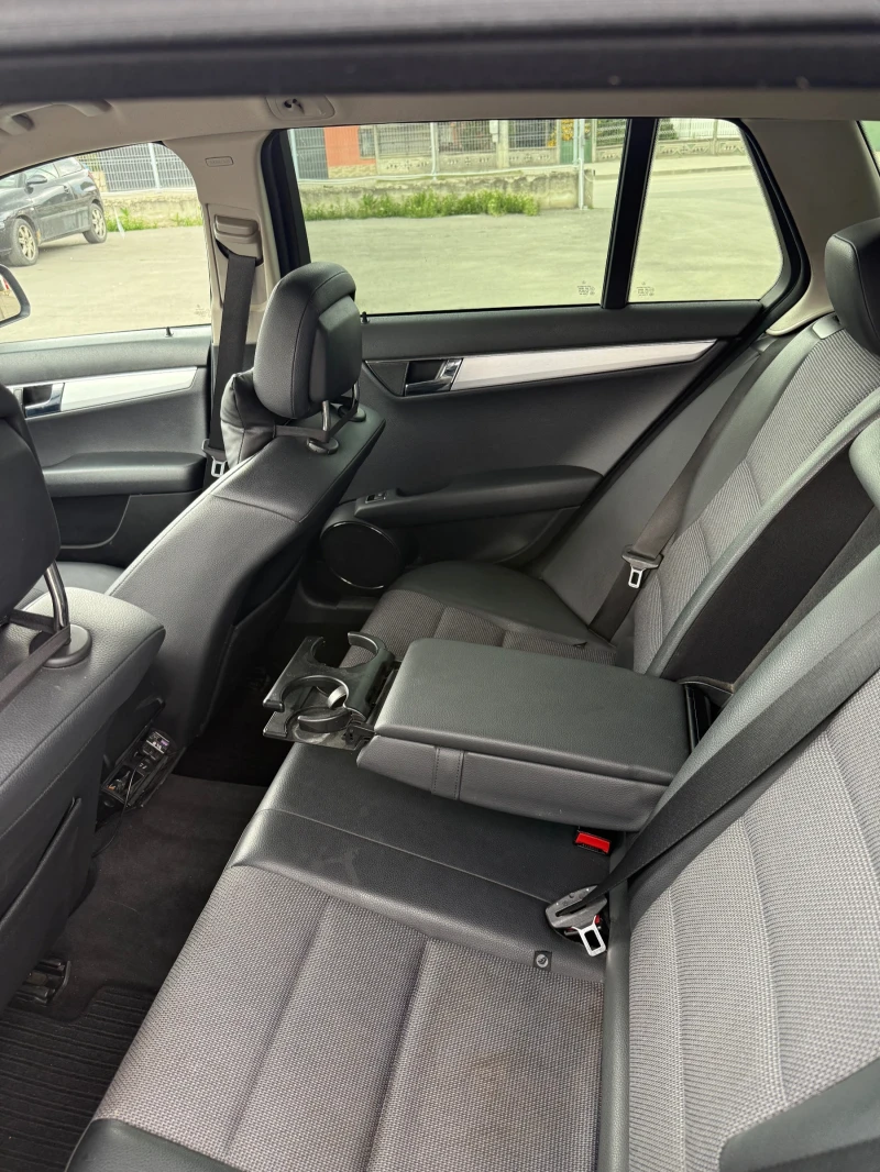 Mercedes-Benz C 200, снимка 6 - Автомобили и джипове - 52477890