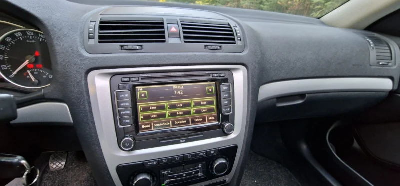 Skoda Octavia 1.2TSI Промоция , снимка 13 - Автомобили и джипове - 52549872