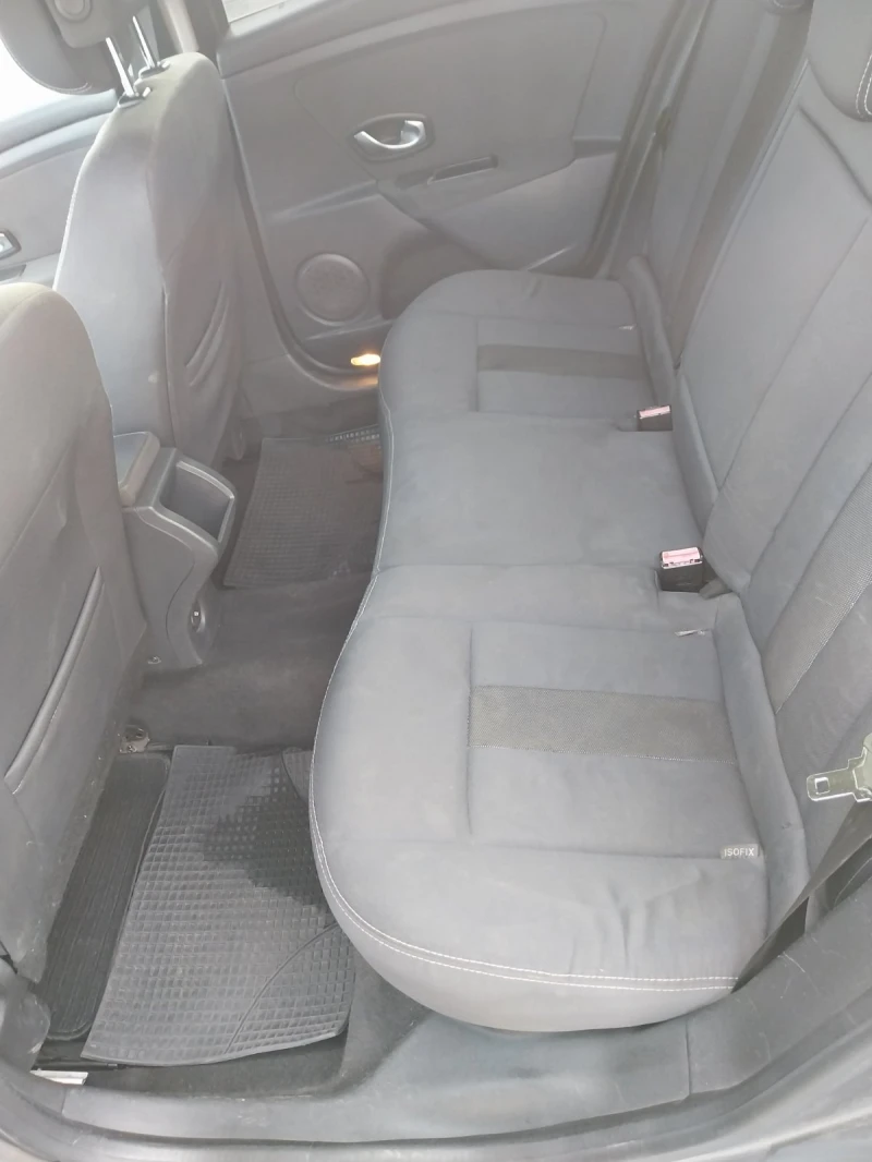 Renault Megane 1.5dci, снимка 13 - Автомобили и джипове - 51933174