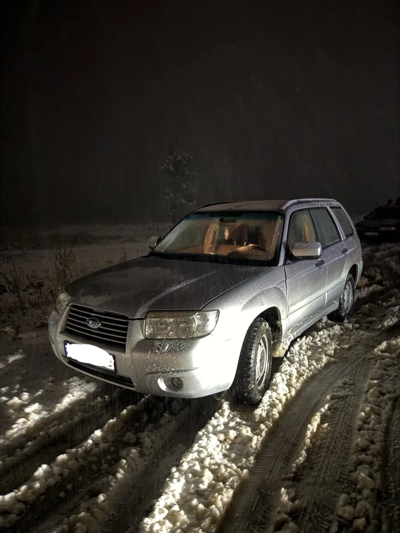Subaru Forester 2.0 X, снимка 11 - Автомобили и джипове - 52891978