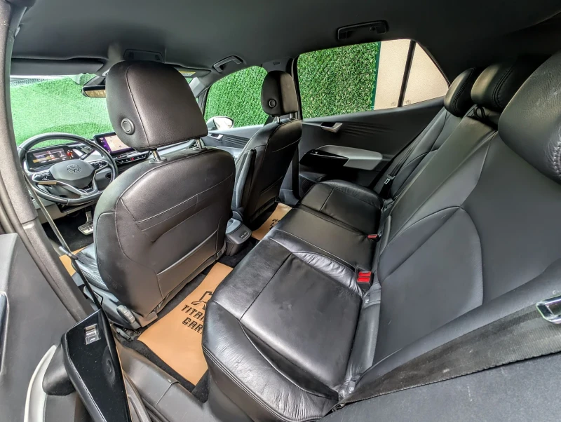 VW ID.3 1st Plus* 58kWh* Matrix* Дистроник* Подгрев, снимка 11 - Автомобили и джипове - 52971902