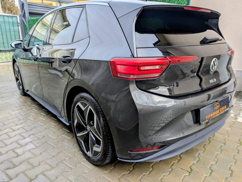 VW ID.3 1st Plus* 58kWh* Matrix* Дистроник* Подгрев, снимка 6 - Автомобили и джипове - 52971902