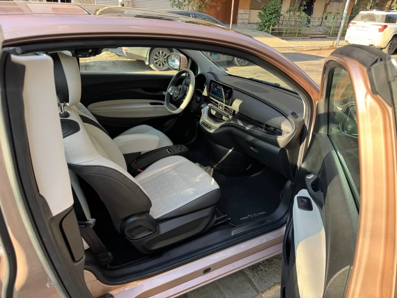 Fiat 500e La Prima by Bocelli 3+ 1, снимка 8 - Автомобили и джипове - 53138449