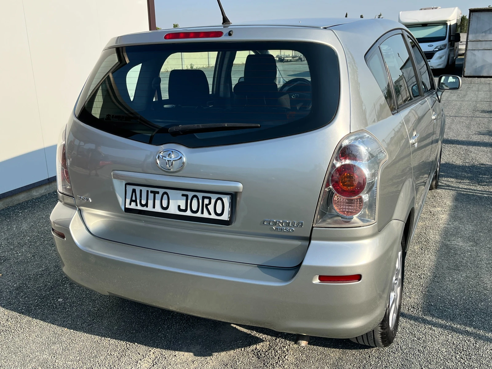 Toyota Corolla verso 2.0D4D - изображение 4