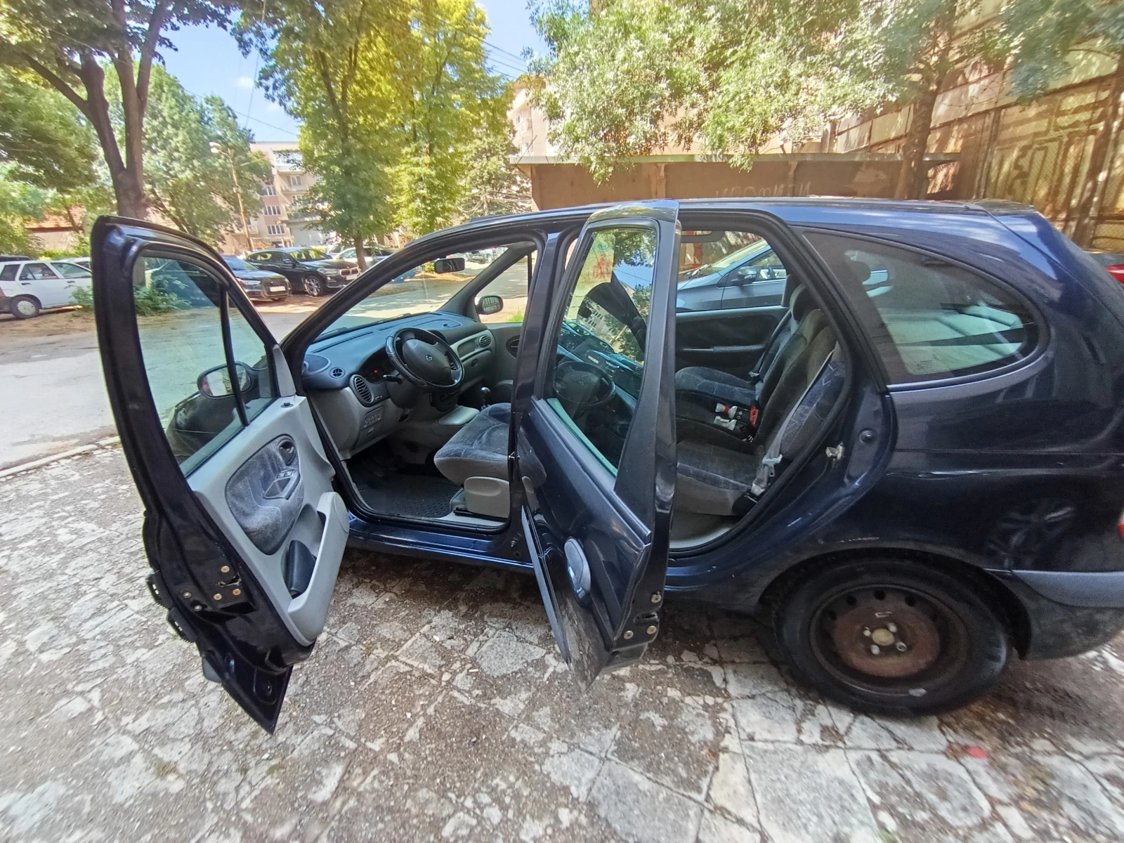 Renault Scenic  - изображение 7