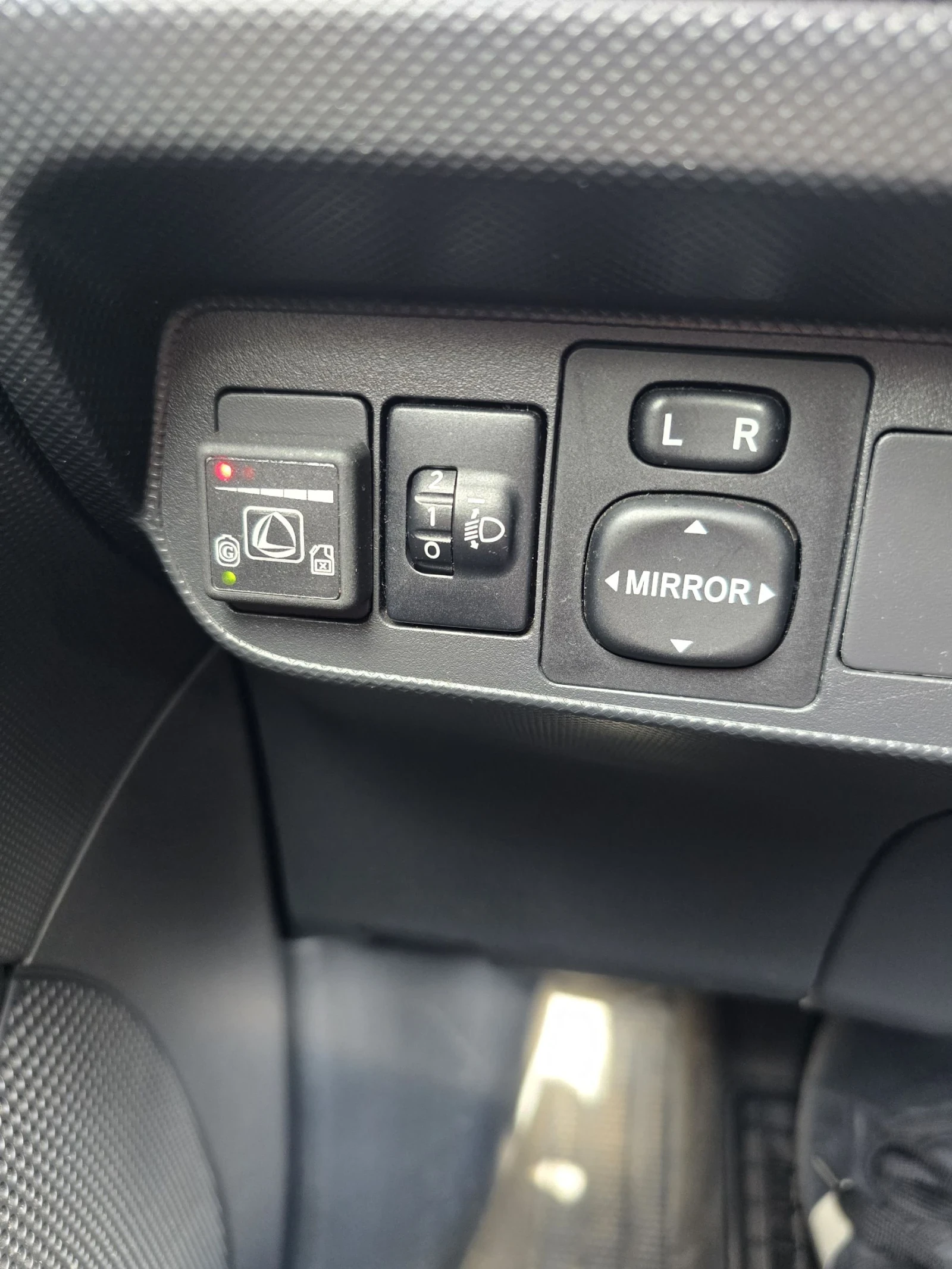 Toyota Auris 1.6i, 124�.� ���/������ | Mobile.bg � ����������� 13