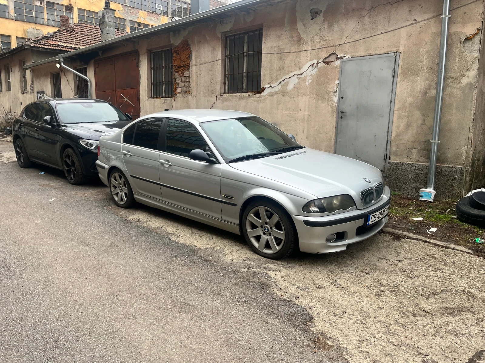 BMW 330