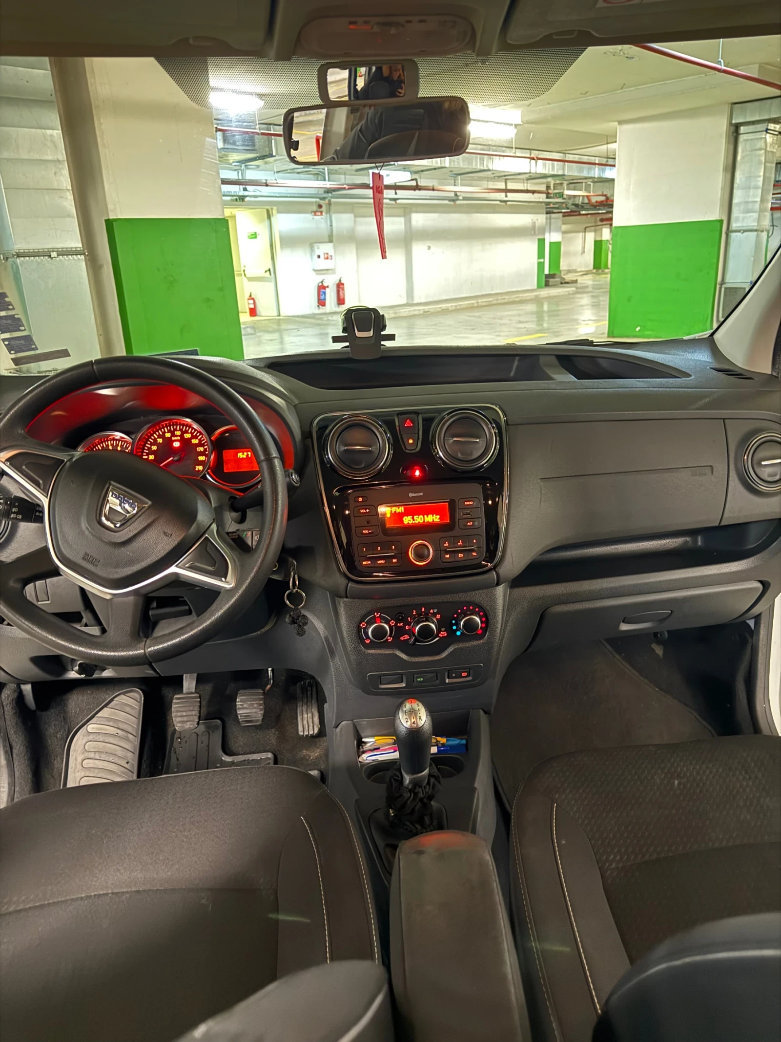 Dacia Dokker, снимка 15 - Автомобили и джипове - 54229475