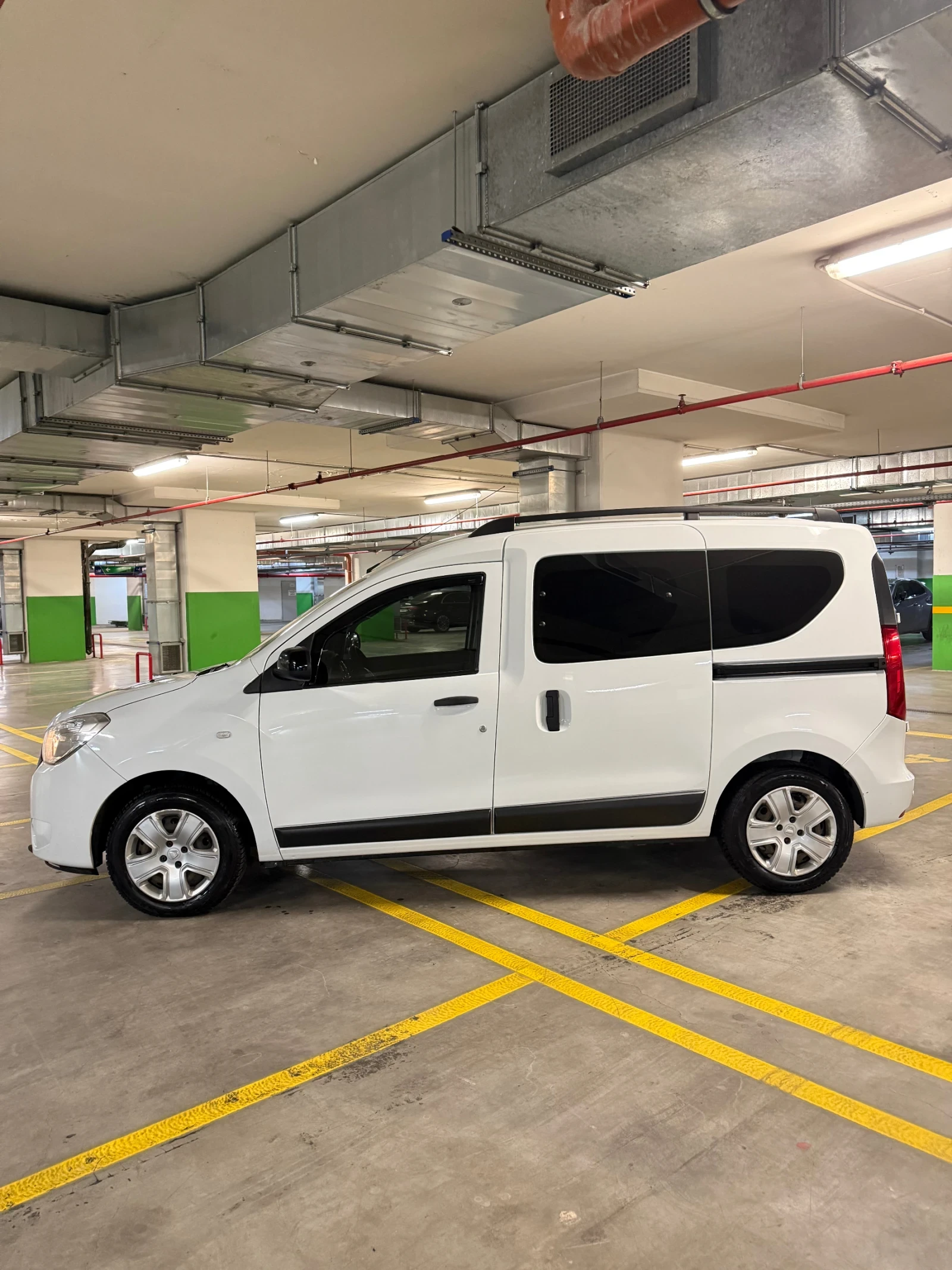 Dacia Dokker, снимка 6 - Автомобили и джипове - 54229475