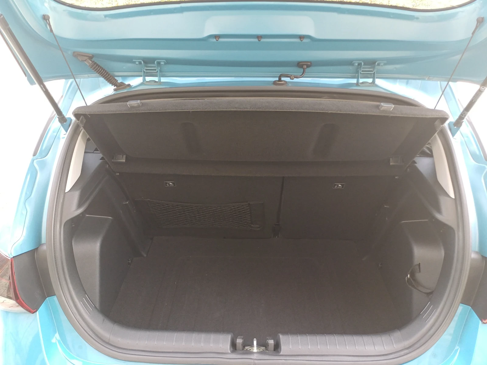 Hyundai I20, снимка 12 - Автомобили и джипове - 54243042