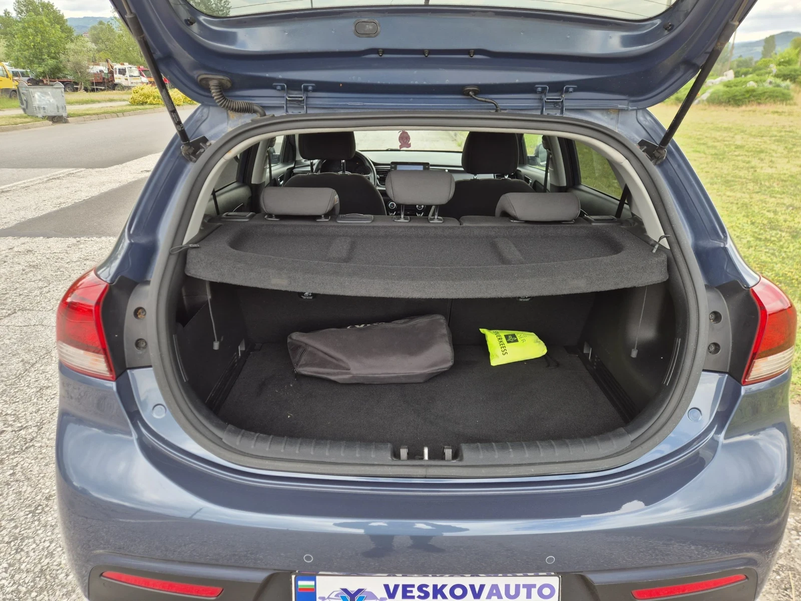 Kia Rio 1.4Crdi , снимка 15 - Автомобили и джипове - 54640082